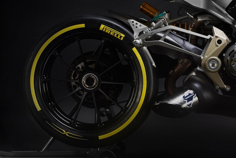 Illustration for article titled The Ducati 'draXter' XDiavel Concept Is A Vicious Nightmare Of A Sport Cruiser